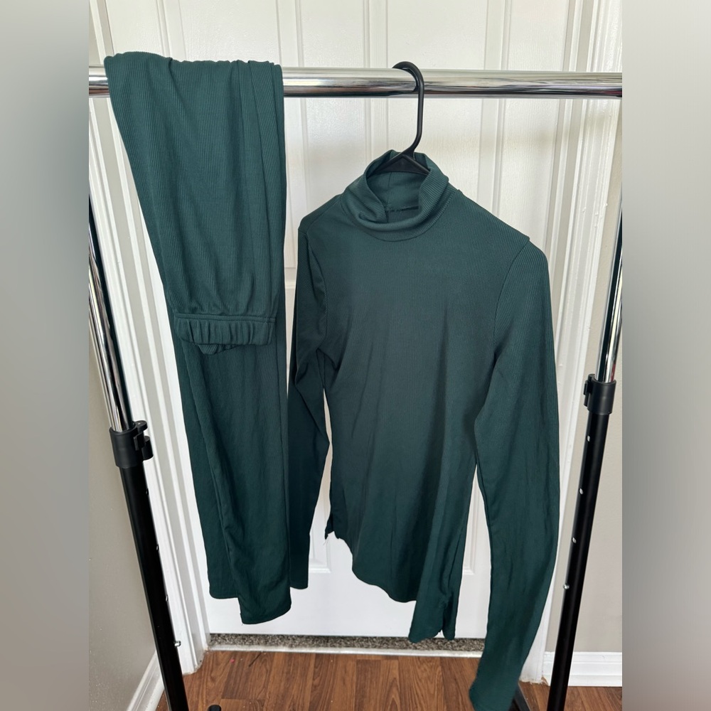 Women’s fashion set